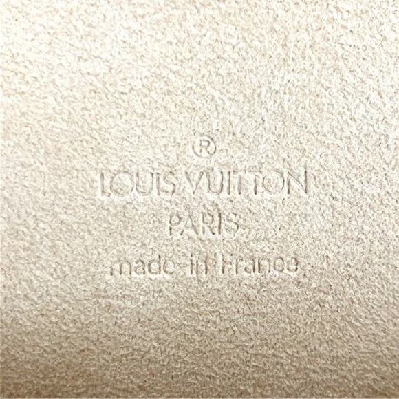 AUTHENTIC Louis Vuitton Florentine - Picture 5 of 9